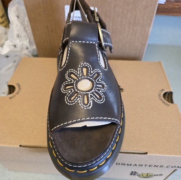 Dr Marten Dunnet Flower Sandal, Sz. 8 / 39. Brand New In Box - Picture 3 of 6